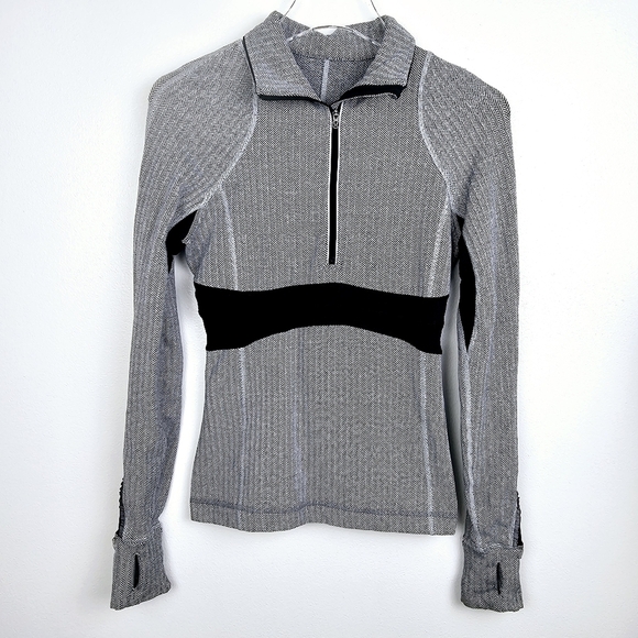 Lululemon Gray & White Herringbone 1/4 Zip Pullover - Picture 1 of 8